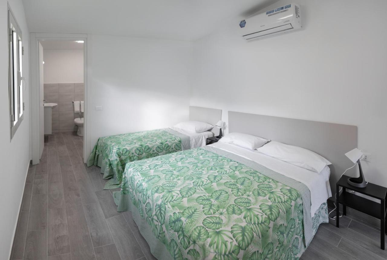 Villaggio Camping Poseidon - Bungalows & Rooms With Sea View In Nature Santa Caterina Dello Ionio Marina 外观 照片